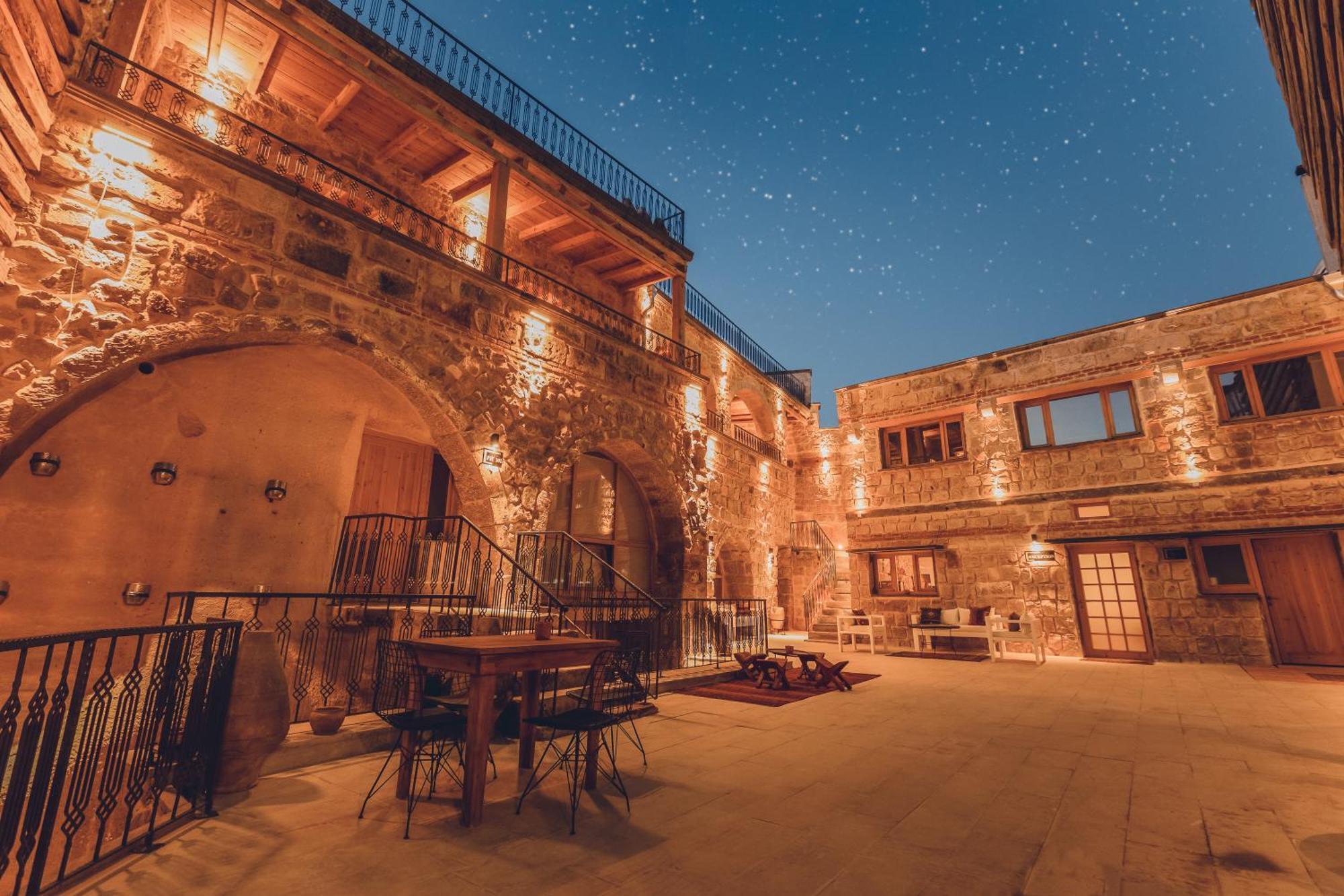 Pinhan Cave Suites Uchisar Exterior photo